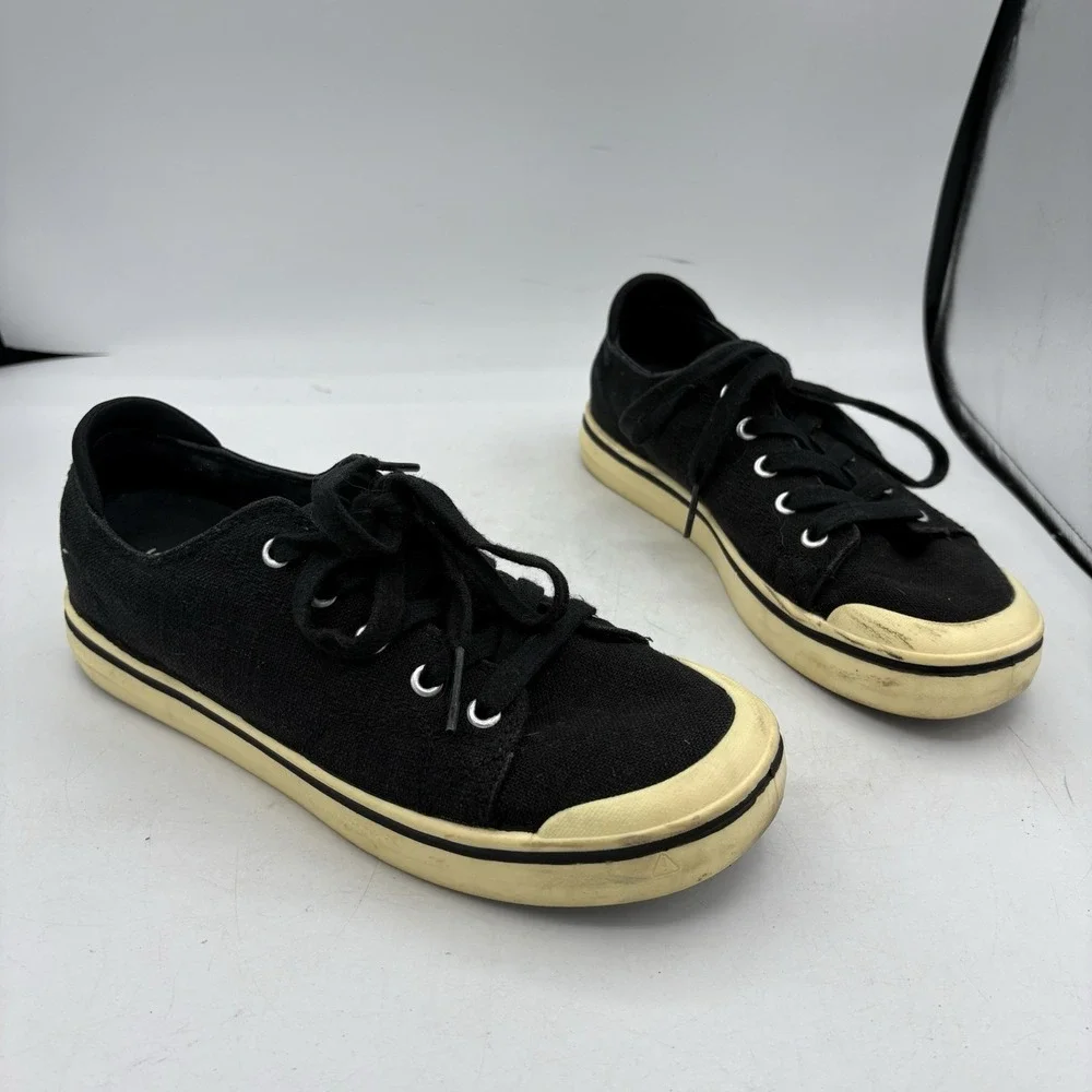 Keen Shoes Womens Size 8.5 Elsa IV Black White Low Top Lace Up‎ Sneakers